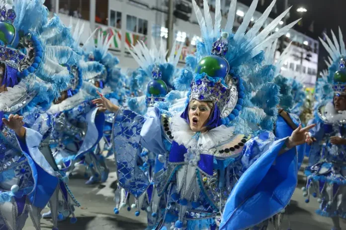 Rio Carnival 2025: Beija-Flor. Photo: Agência Brasil
